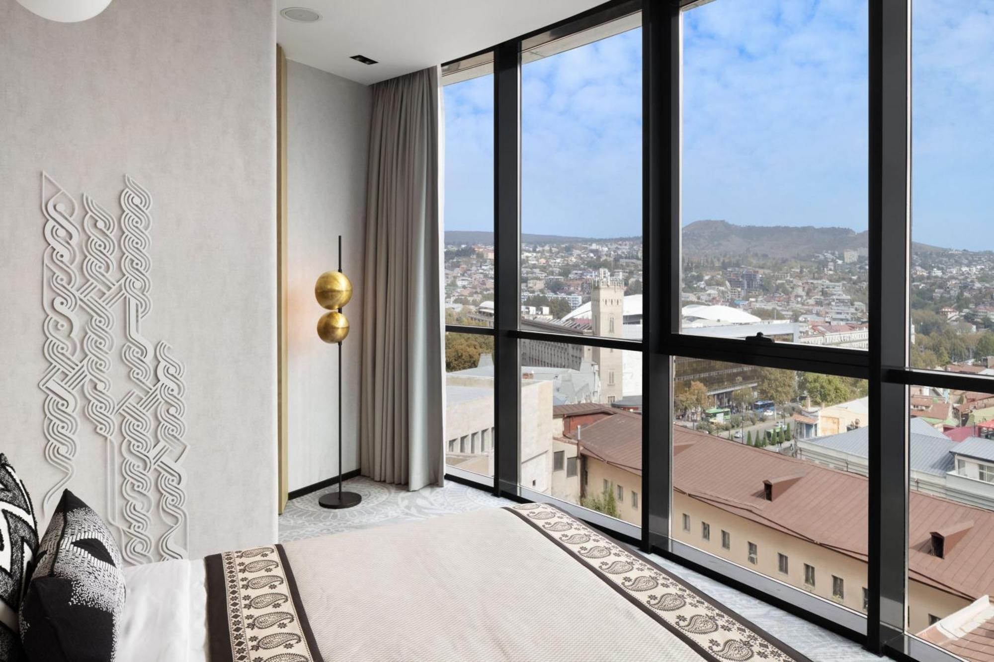 Paragraph Freedom Square, A Luxury Collection Hotel, Тбилиси Екстериор снимка