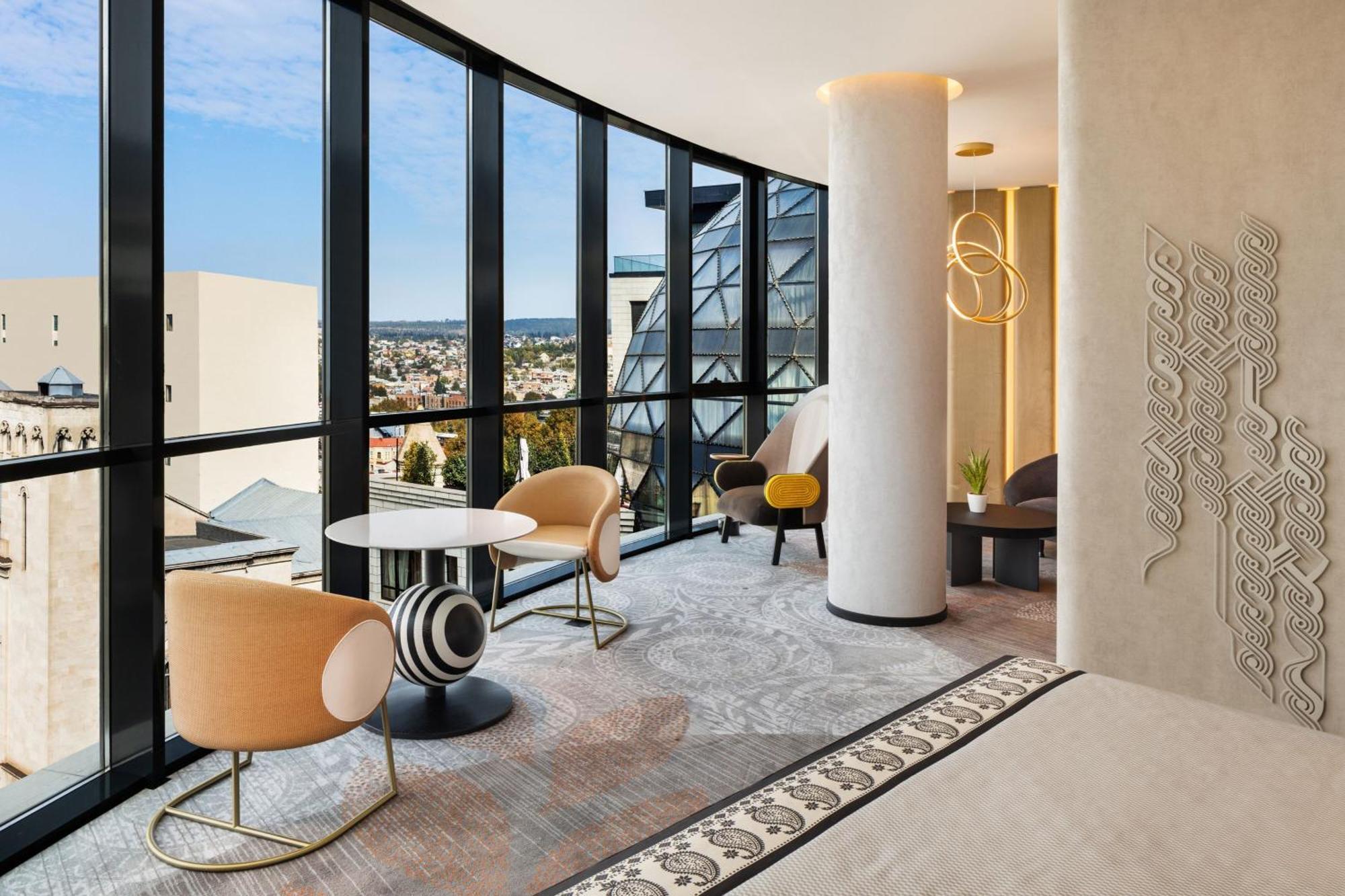 Paragraph Freedom Square, A Luxury Collection Hotel, Тбилиси Екстериор снимка