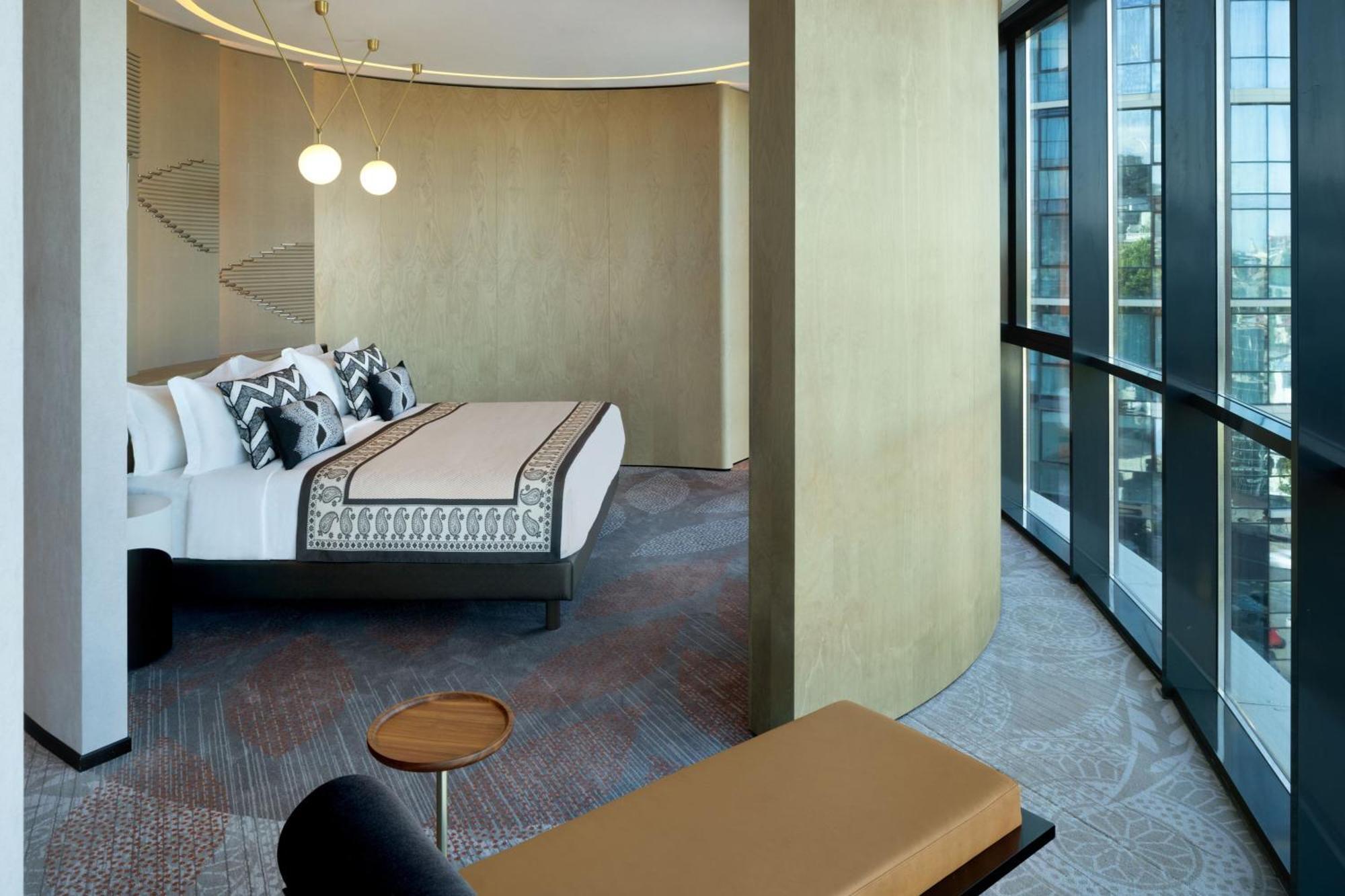 Paragraph Freedom Square, A Luxury Collection Hotel, Тбилиси Екстериор снимка