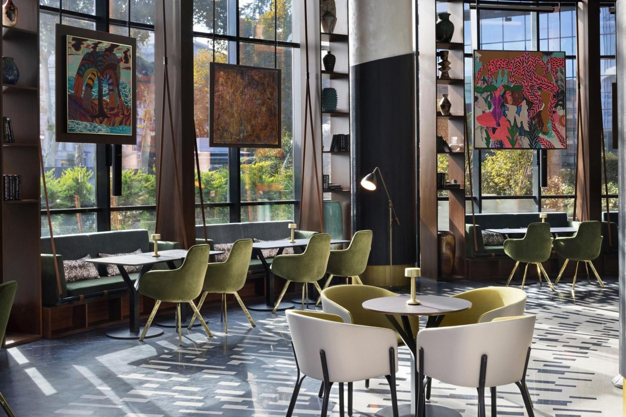 Paragraph Freedom Square, A Luxury Collection Hotel, Тбилиси Екстериор снимка