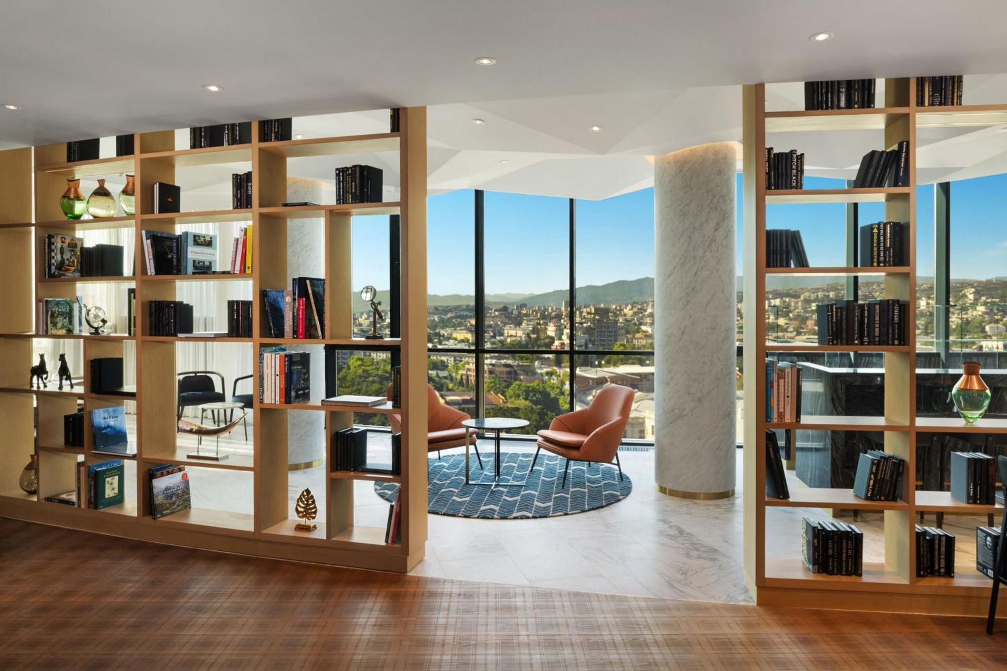 Paragraph Freedom Square, A Luxury Collection Hotel, Тбилиси Екстериор снимка